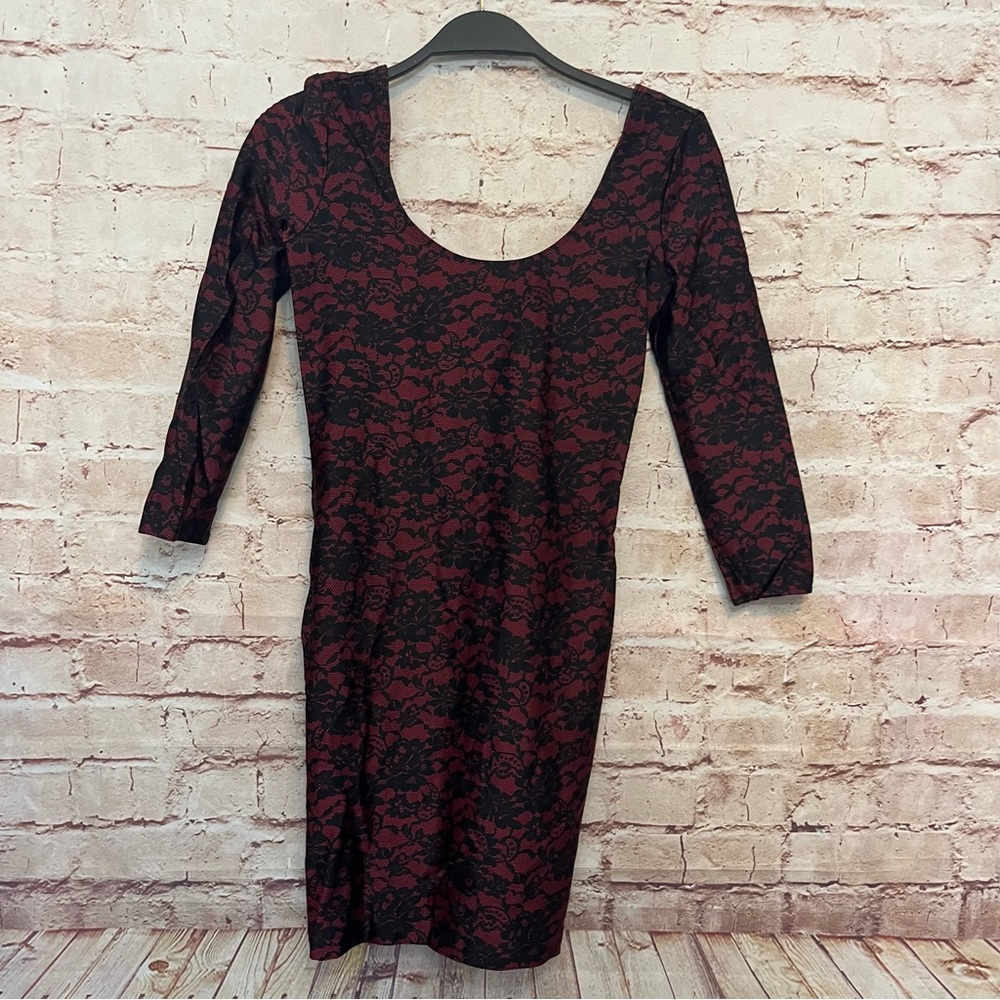 Forever21 quarter large body con black floral plunge mini dress size small